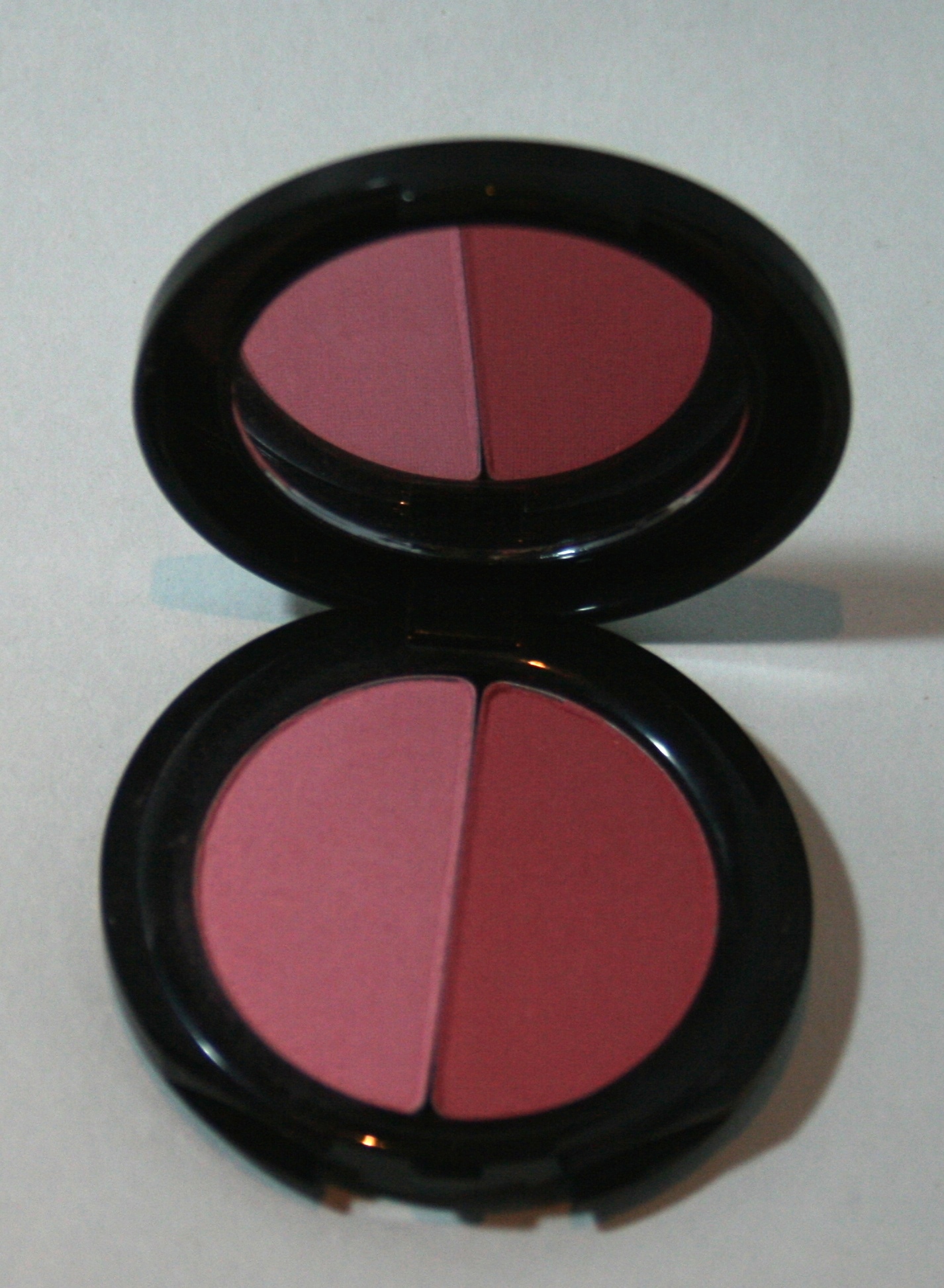 Glo Minerals Blush Duo in Petunia