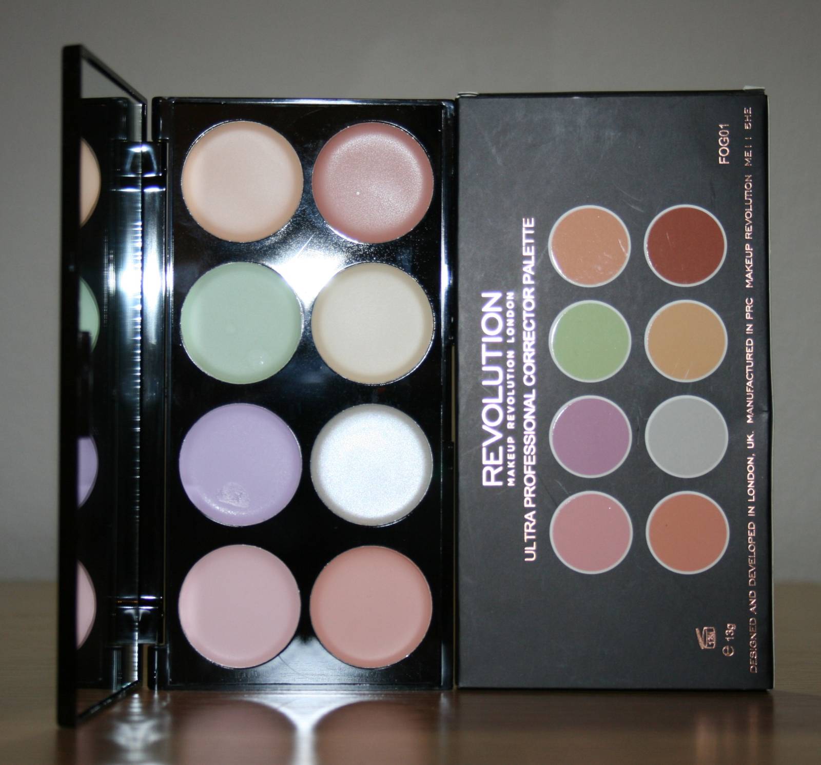 Makeup Revolution Ultra Base Corrector Palette