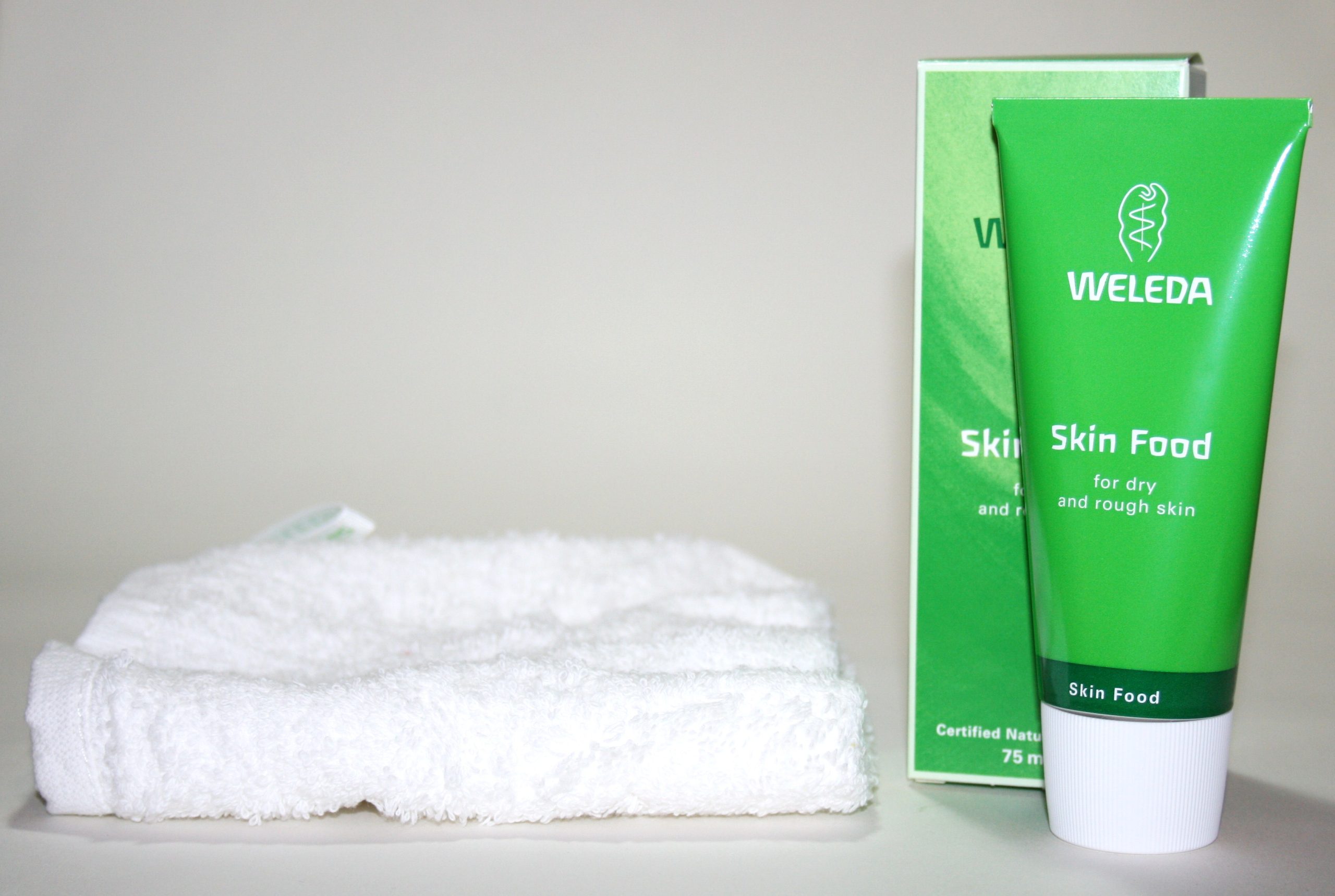 Mask Monday: Weleda Skin Food Saviour Kit